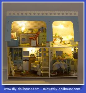 China Diy wooden dollhouse mini glass dollhouse miniature room box model building cottage X009 wholesale