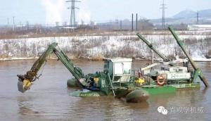 China 400m3/H 2500m3 Amphibious Dredger Boat Multifuctional Floating Excavator wholesale