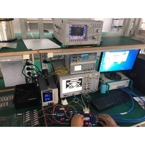 Datacenter SOA Optical Amplifier For 100G LWDM 1294nm-1311nm