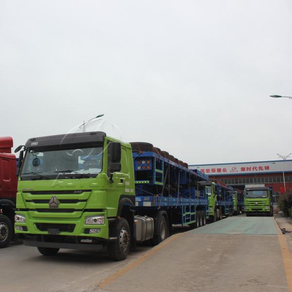 3 Axle Flat Bed 40ft Container Truck Trailer with Twist Locks and Max Payload