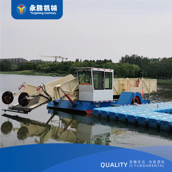 105kw Aquatic Weed Harvesters 9CBM Fully Automatic For Floating Garbage