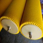 Brush Roller, Corrugated Roller, Yellow Corrugated Wire Brush Shaft, Leaf