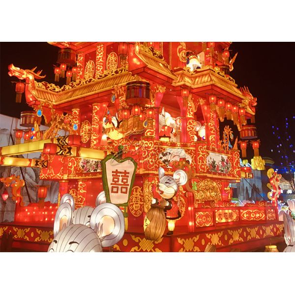 Big Fabric Chinese Lanterns 110V / 220V Powered Customization Support
