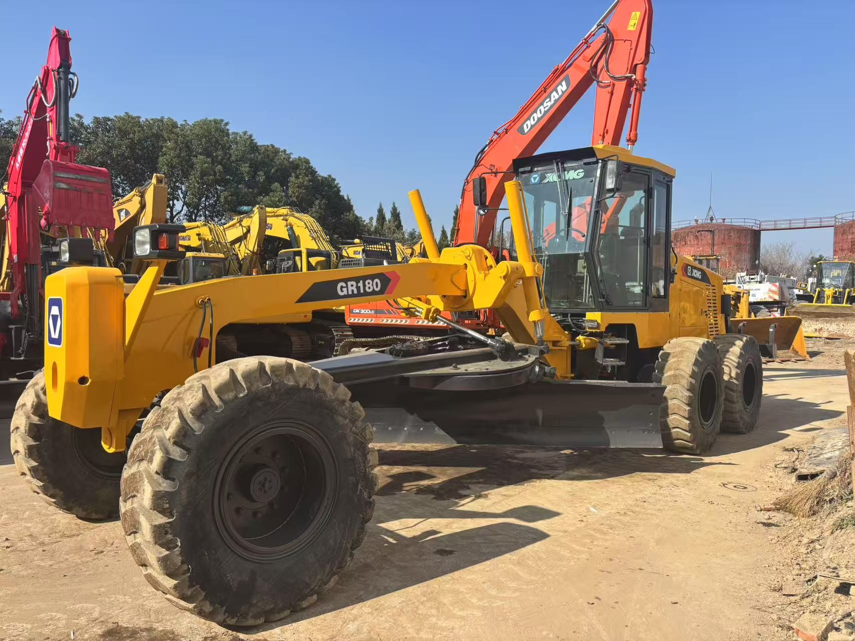 Used XCMG Motor Grader GR180 180HP 4.5m Blade 6WD with Tier 3 Engine
