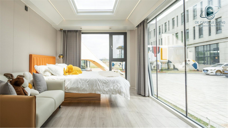 Luxury Bedroom Living Room Modern Prefab Smart Tiny Space Capsule Mobile Modular Container Capsule House Hotel