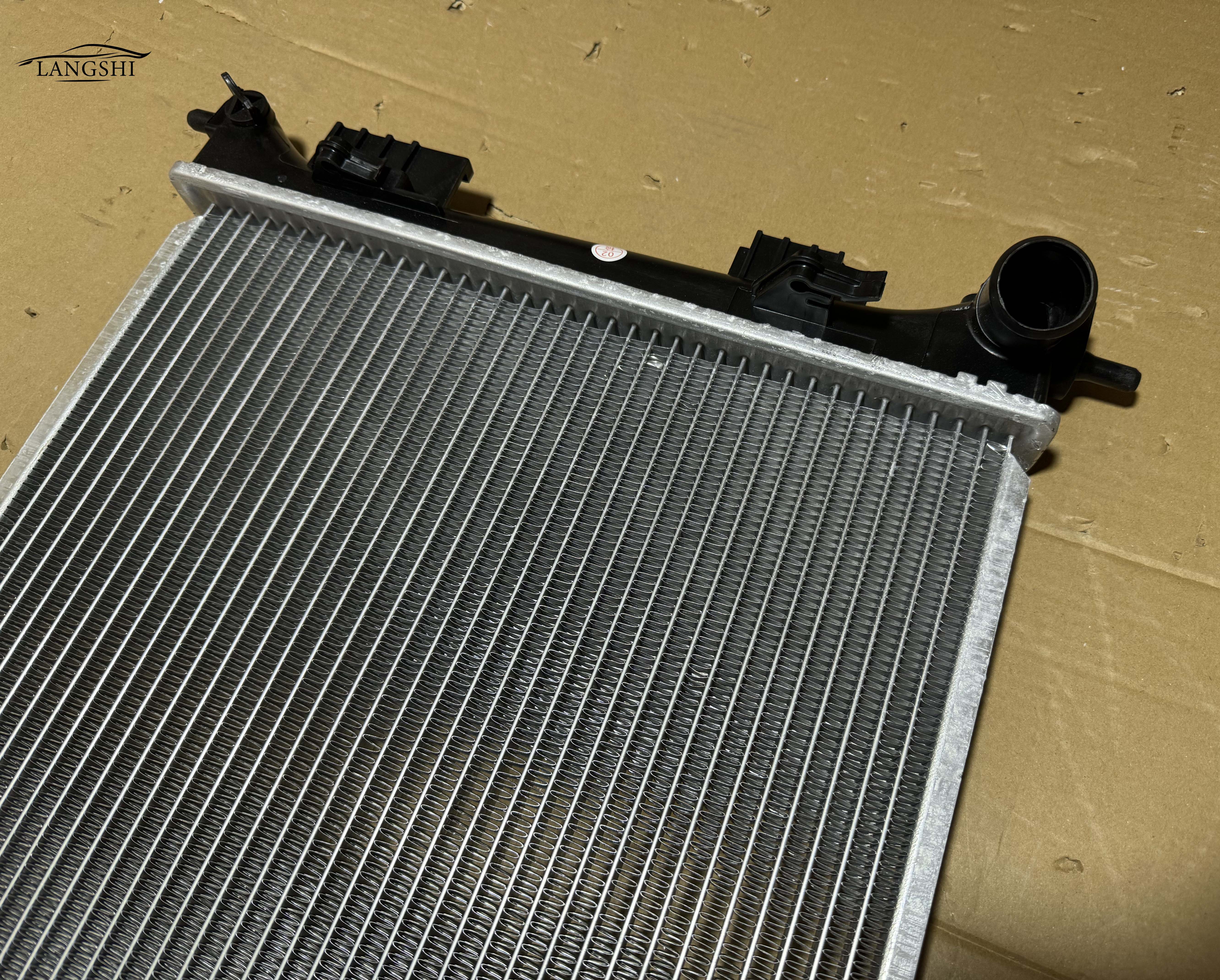 253101R000 Car Engine Coolant Cooler Aluminum Radiator Water Tank for Hyundai ACCENT MT