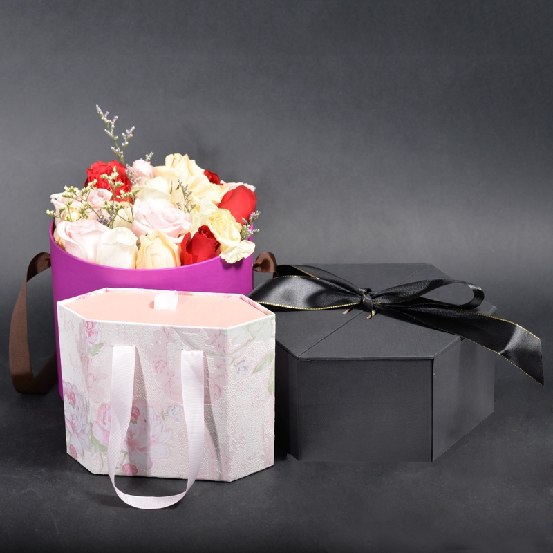 Ribbon Wedding Gift Boxes For Guests Luxury Appearance With Certification
