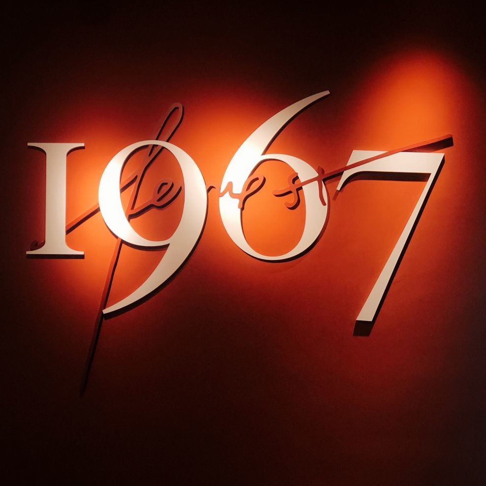 Customized Shape LED Letter Signage Lightweight Acrylic 3D Letter Light Signs