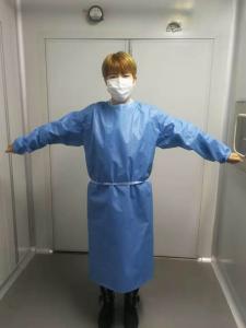 China Non-woven fabrics coverall ce protective wear clothing protection suit clothing hospital disposable surgical isolation g on sale