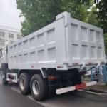 Customizable White Color HOWO 6X4 375HP Dump Truck Seats≤5 Container Length 5.60
