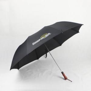China Unisex Pongee 2 Foldable Golf Umbrella Strong Windproof With Dark Wood Handle wholesale