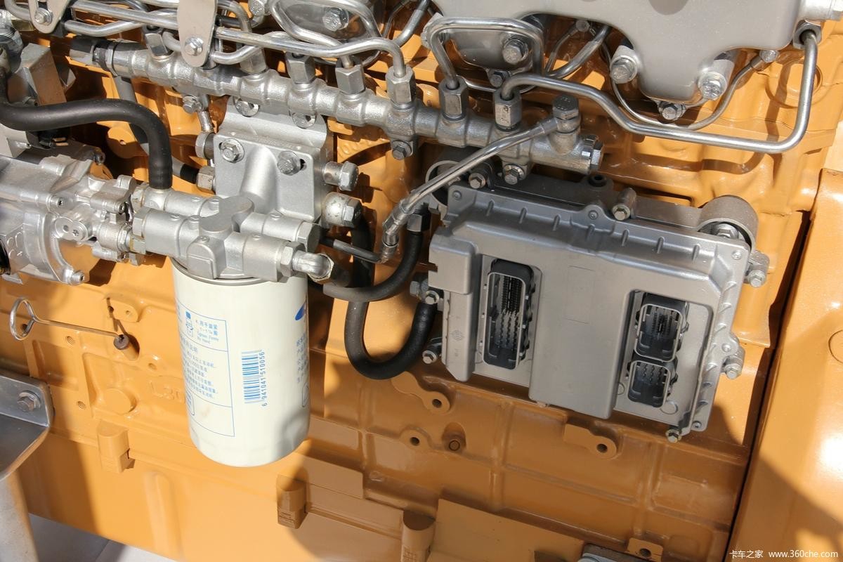 Reliable Bus Spare Parts Yutong Bus ZK6127H Yuchai Engine YC6L310-30 High Precision