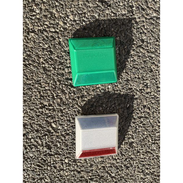 Beijing Roadsafe 20tons Tachas Cat Eye Reflective Road Studs PC Plastic Reflectors Pavement Highway Markers Competitive