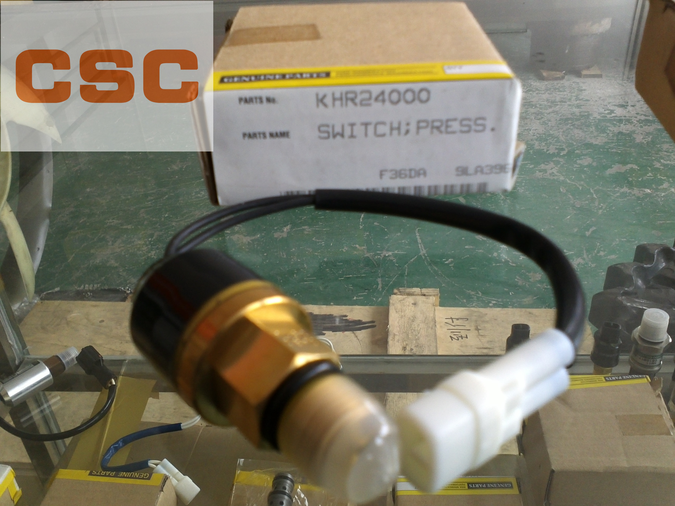 KHR10790 KHR24000 KHR1012 Excavator Press Switch 0.49MP SHSH200-3 SH210A3