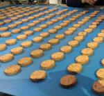 Commercial Cookie Dough Depositor Machine 400 MM Tray Type