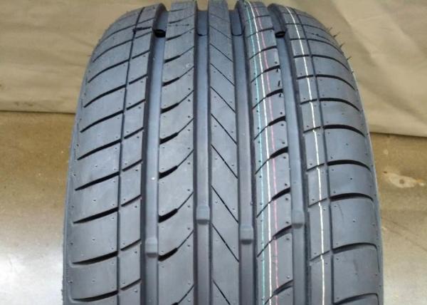 Ease Handing PCR Tires 225/60R15 Width 135 - 225mm Semi Steel Radial Tire