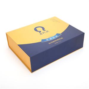 China protective varnish Luxury Packaging Box , Magnetic Bridesmaid Gift Box wholesale