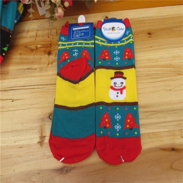 Lovely cartoon christmas patterned design cozy cotton manufacturer socks for