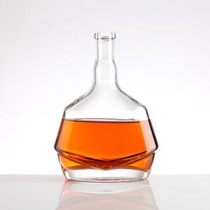 China end Unique Shaped Clear 500ml 700ml 750ml Whisky Glass Bottle for Beverage Industry wholesale