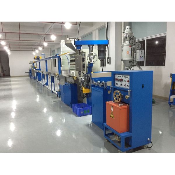 Plastic PVC Wire Cable Extrusion Lines 140kg/h Wire Making Machinery