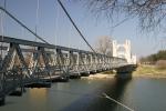 Prefabricated Wire Suspension Bridge Multi Span Customized Construction European