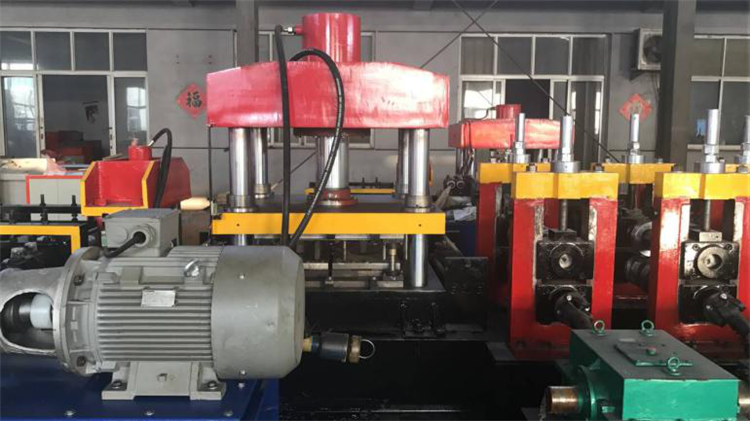 alibaba express galvanized steel Guardrail Highway Roll Forming Machine