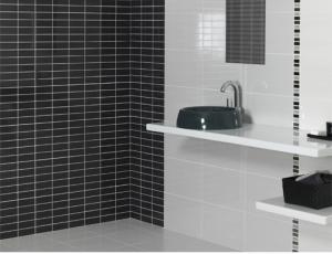China PRIMERA 10x20cm Ceramic Subway Tiles Kitchen Bathroom White Black Glossy 14kgs/Ctn wholesale