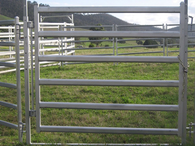 Galvanized Horse Corral Yard Panels Farm Fence Steel Fence