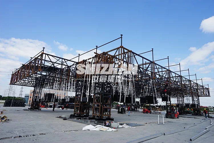 TUV Long Span LED Ball Heavy Duty Truss 85 Ton Loading Capacity Steel Truss Structure