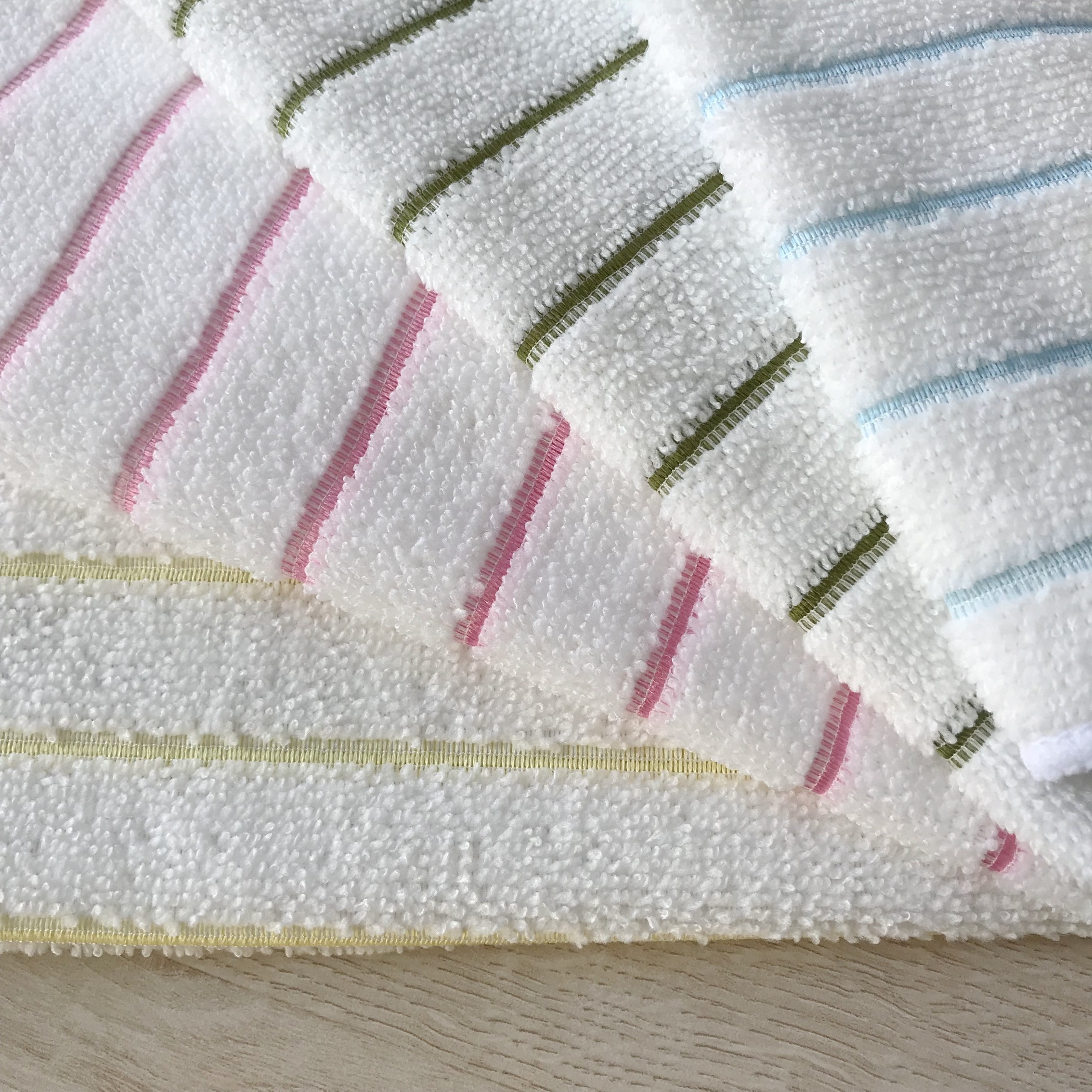 cationic colored single side strip kitchen towels clean wipes 100% polyester with light weight