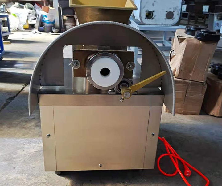 High quality small Bakery ball dough cutting dough extruder machine with cutter