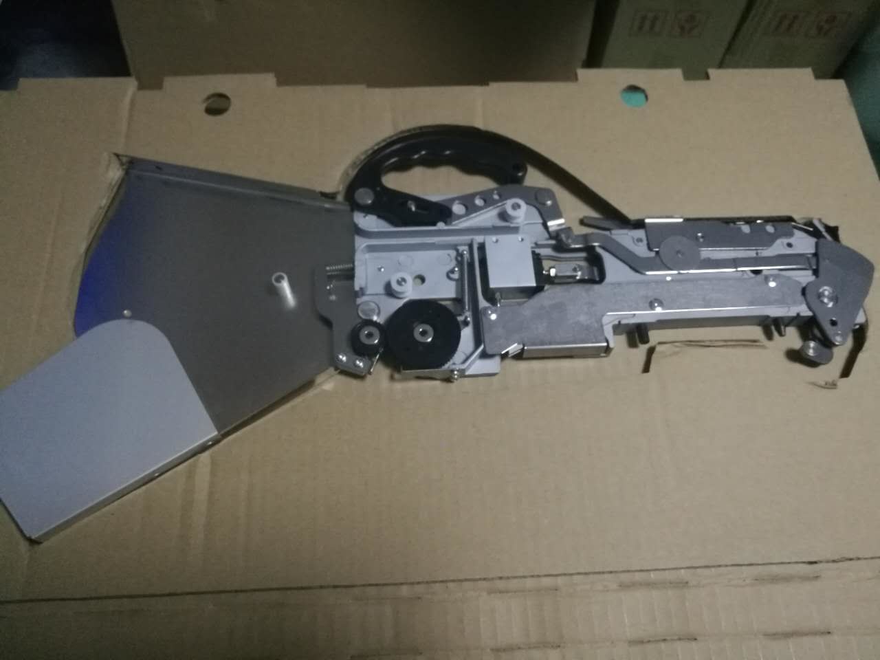 YAMAHA CL 8MM 8*4 FEEDER SMT PARTS YAMAHA CL 8*4MM FEEDER KW1-M1100-000