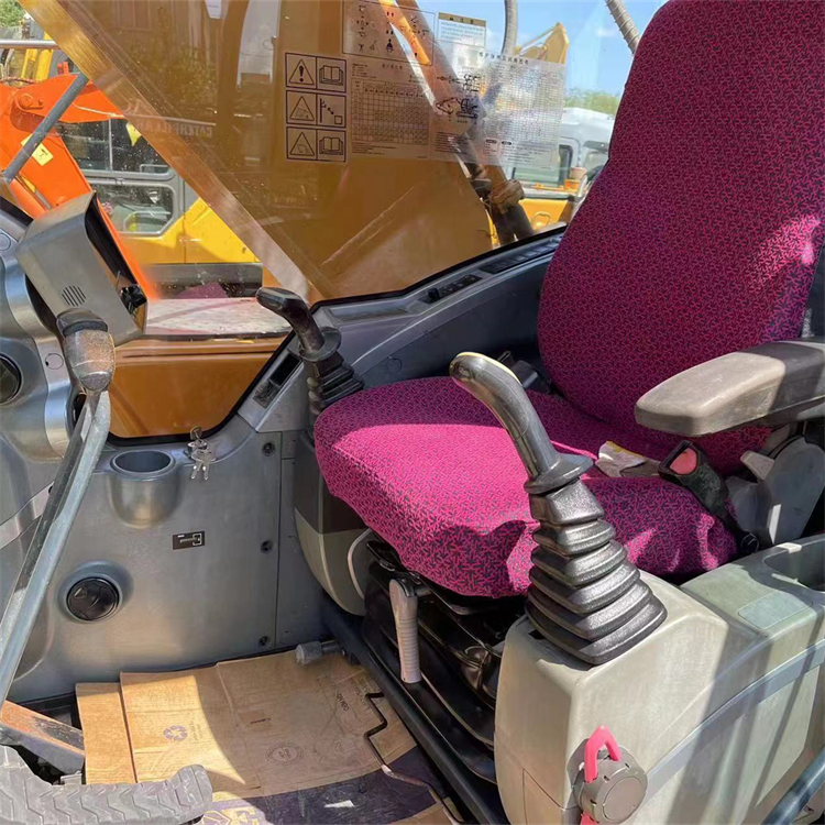 Original Korea Hyundai 220-9s Excavator 22 Ton Crawler for Health Condition in Shanghai