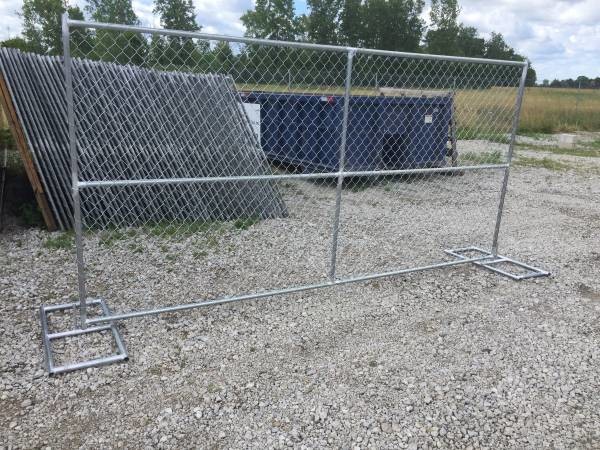 ODM Iron 1.8x3.6m Portable Chain Link Fence Panels For Playground