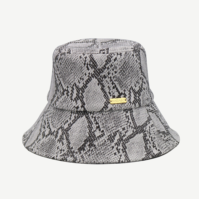 Unisex 58cm Gray PU Leather Bucket Hat With Gold Metal Logo