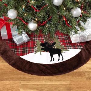 China Christmas Tree Skirt, 32 Inches Plaid Tree Skirt with Reindeer, Borwn Faux Fur Border Trim for Xmas Holiday Party Decor wholesale