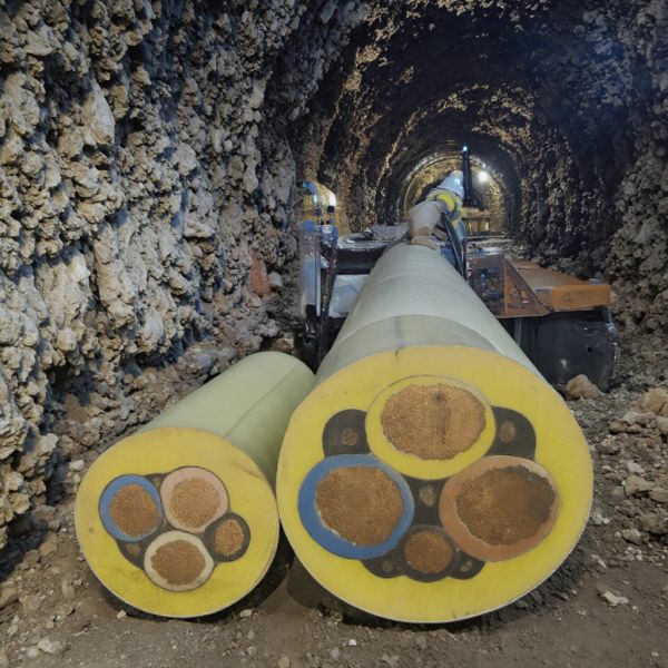 Customized Size 3+1 Cores Rubber Sheath Mining Cable For Underground Power Supply