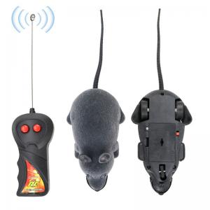 China Novelty Gift Trick Playing Cat Pet Toys Wireless Remote Controlled Rat Toy wholesale