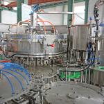 Automatic energy drink filling machine 2000-36000 bottle per hour bottled