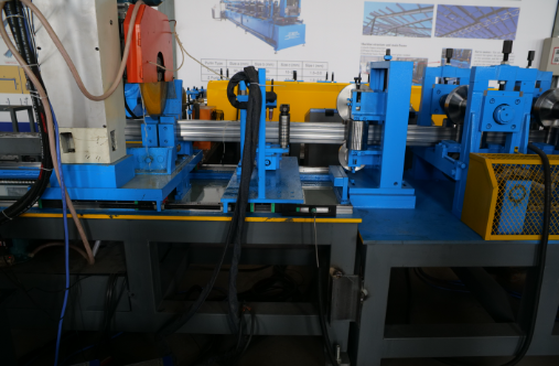 P beam machine