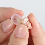 Exquisite Noise Reduction Invisible Hearing Aids Ultralight 1.36mA 1 Year