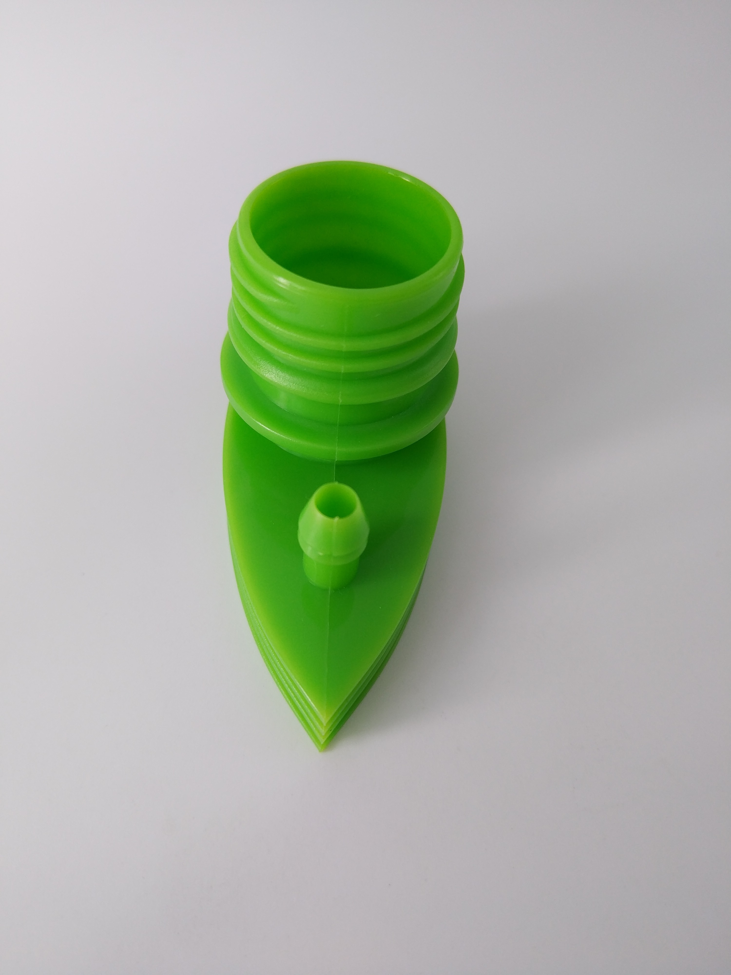Two Spout Plastic Twist Off Cap For Plastic Oxygen Bag Packing , Green Color