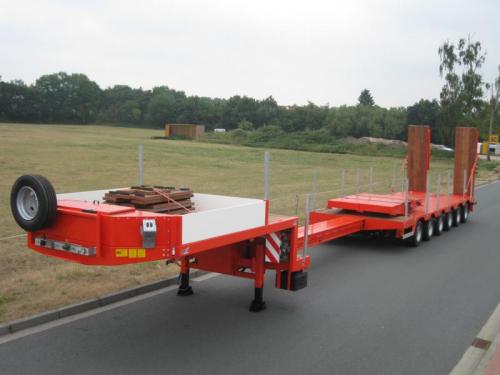 10m Hydraulic Mobile Trailer Telescopic Low Bed Semi Truck Trailer with 12R22.5 Tires