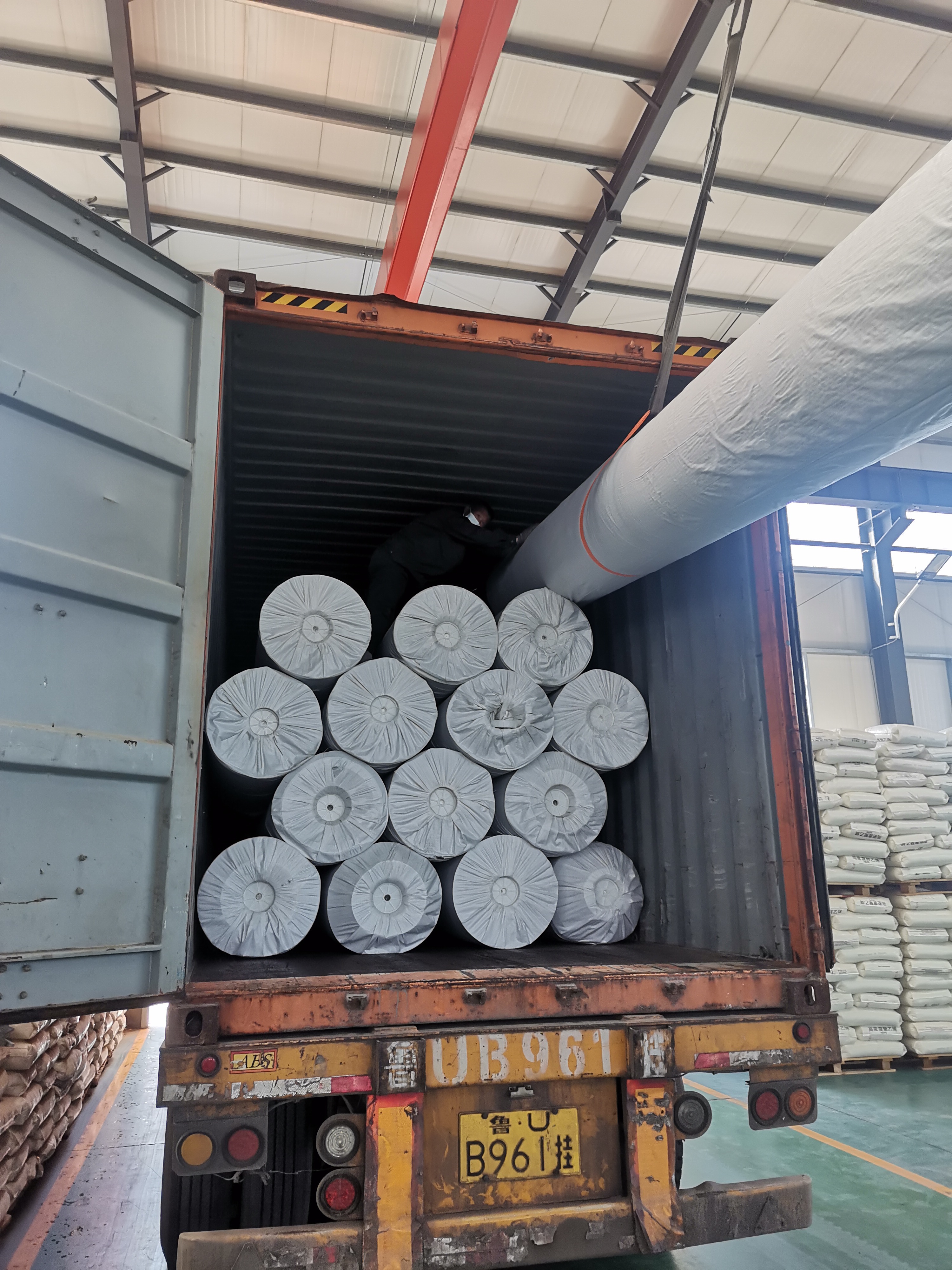 Isolation Function HDPE Geomembrane Liner for Fish Farming 1mm 1.5mm Thickness