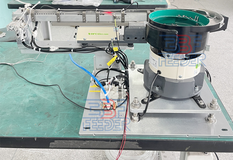 Screws Vibratory Bowl Feeder Electromagnetic Nuts Air Cylinder Rotary Feeder