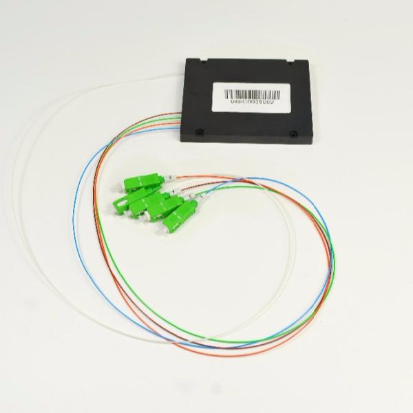 High Reliability 1x4 Fiber Optic Splitter 4 Way PLC PON 0.9mm ABS Box Compact