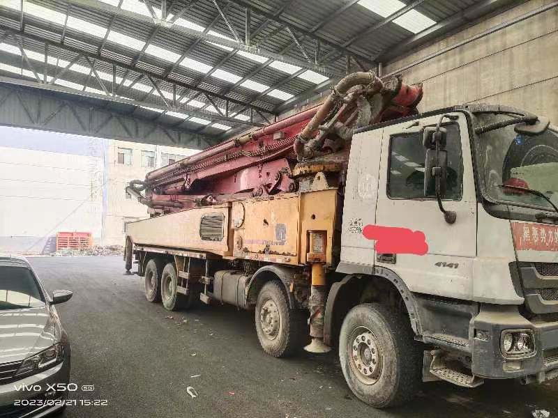 Best Selling Mounted Concrete Pump 2013 Putzmeister 56m for Concrete Construction