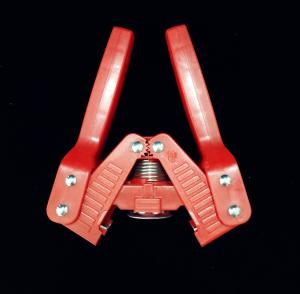 China Red Crown Manual Bottle Capper 15 * 7 * 18cm For Home Beer Wine Brewing wholesale