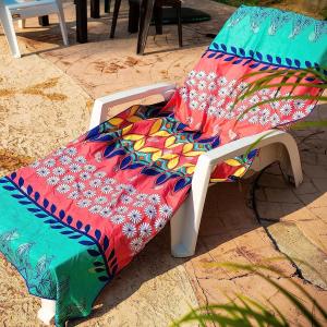 China Best Selling Beach Towel Customized Popular Sand Free OEM Logo Printed Microfiber Beach Towels wholesale