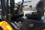 mini 3500kg Rough Terrain Forklift 3000mm Diesel Powered Forklift